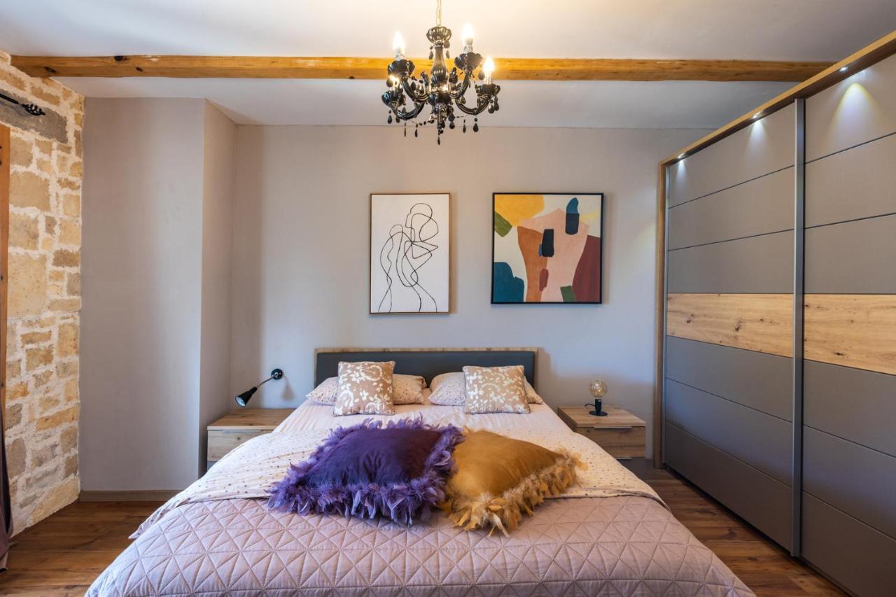 Stylish & Luxury Villa With Pool, Biliard, Extra Pool Heating Available - Wiibuk * Pula
