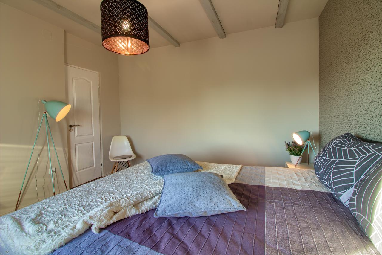 Villa Stylish & Luxury Villa With Pool, Biliard, Extra Pool Heating Available - Wiibuk Pula