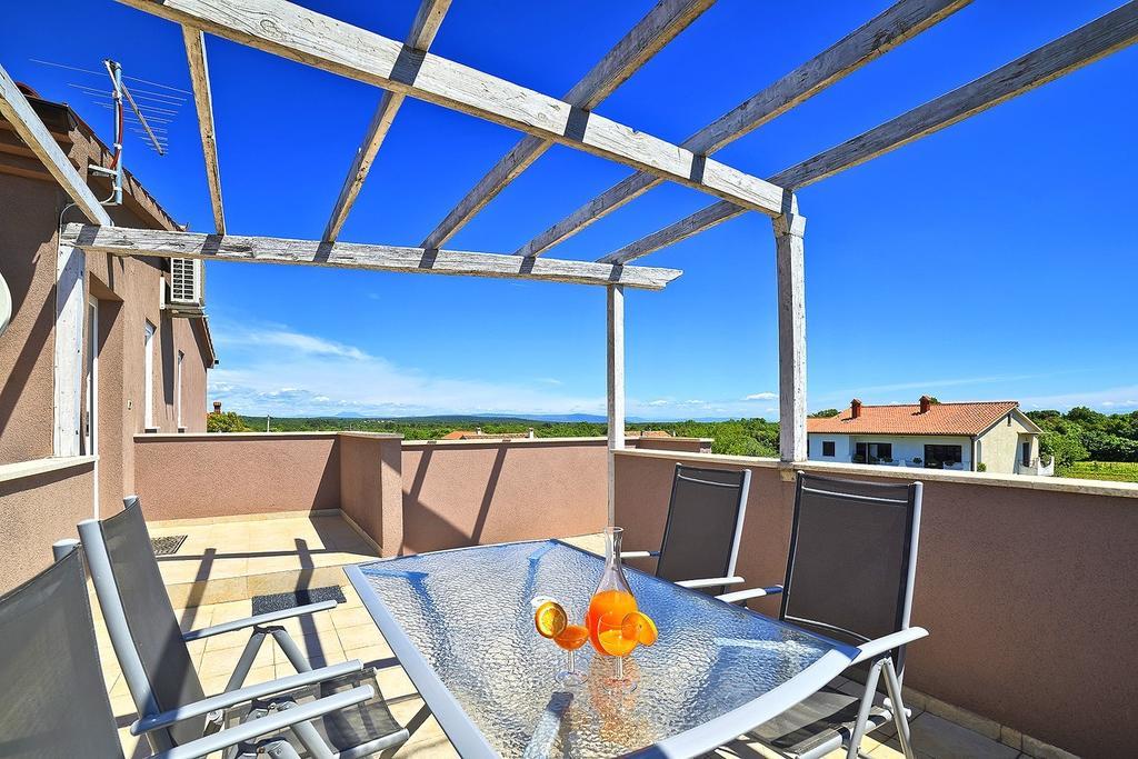 Vila Stylish & Luxury Villa With Pool, Biliard, Extra Pool Heating Available - Wiibuk Pula