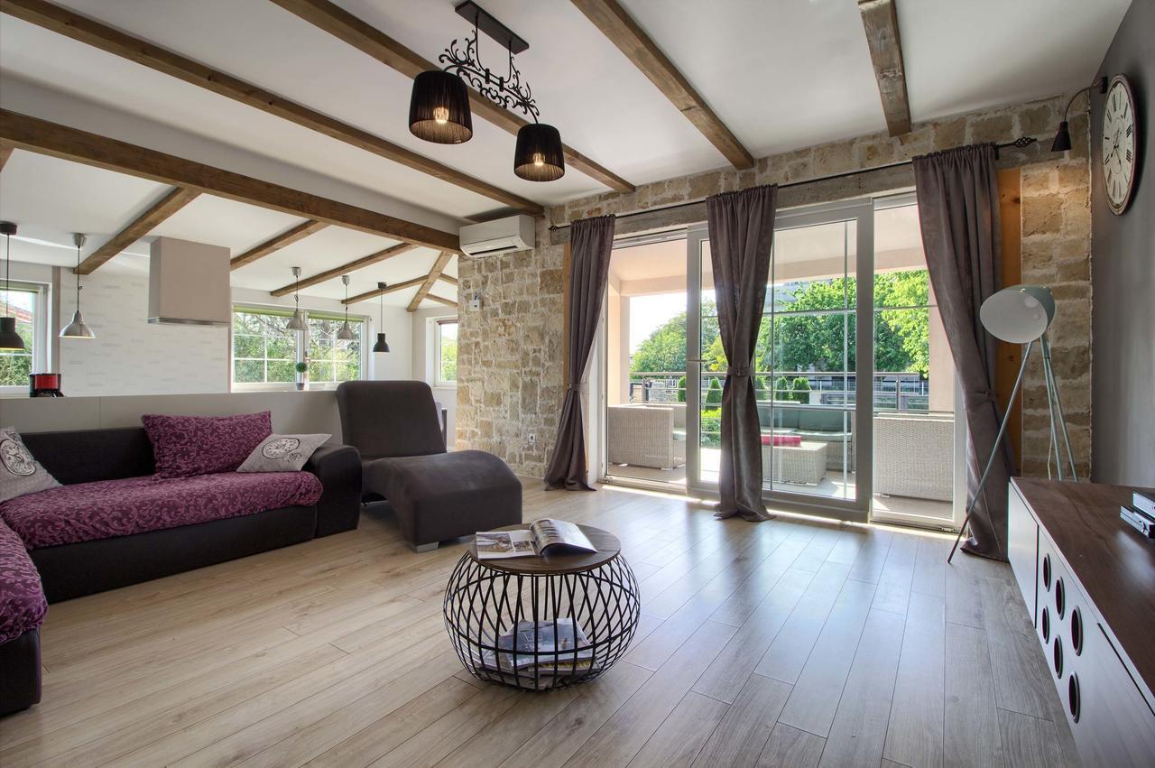 Stylish & Luxury Villa With Pool, Biliard, Extra Pool Heating Available - Wiibuk Vila *